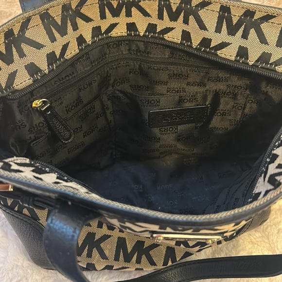 Michael Kors Black and Tan Bag - Picture 6 of 6